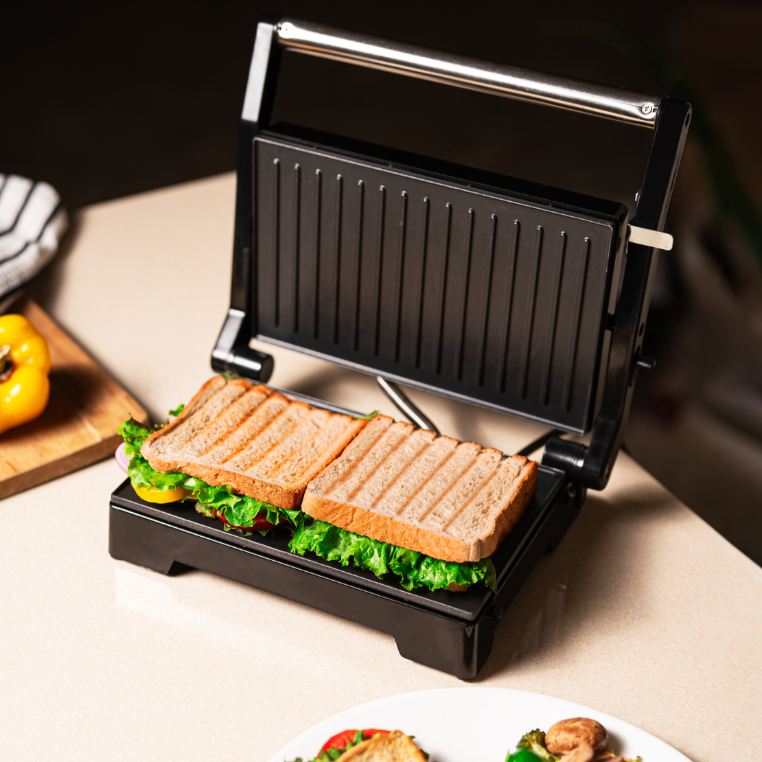 Milton Premium 800W Panini Press Griller Sandwich Maker 180° Rotate