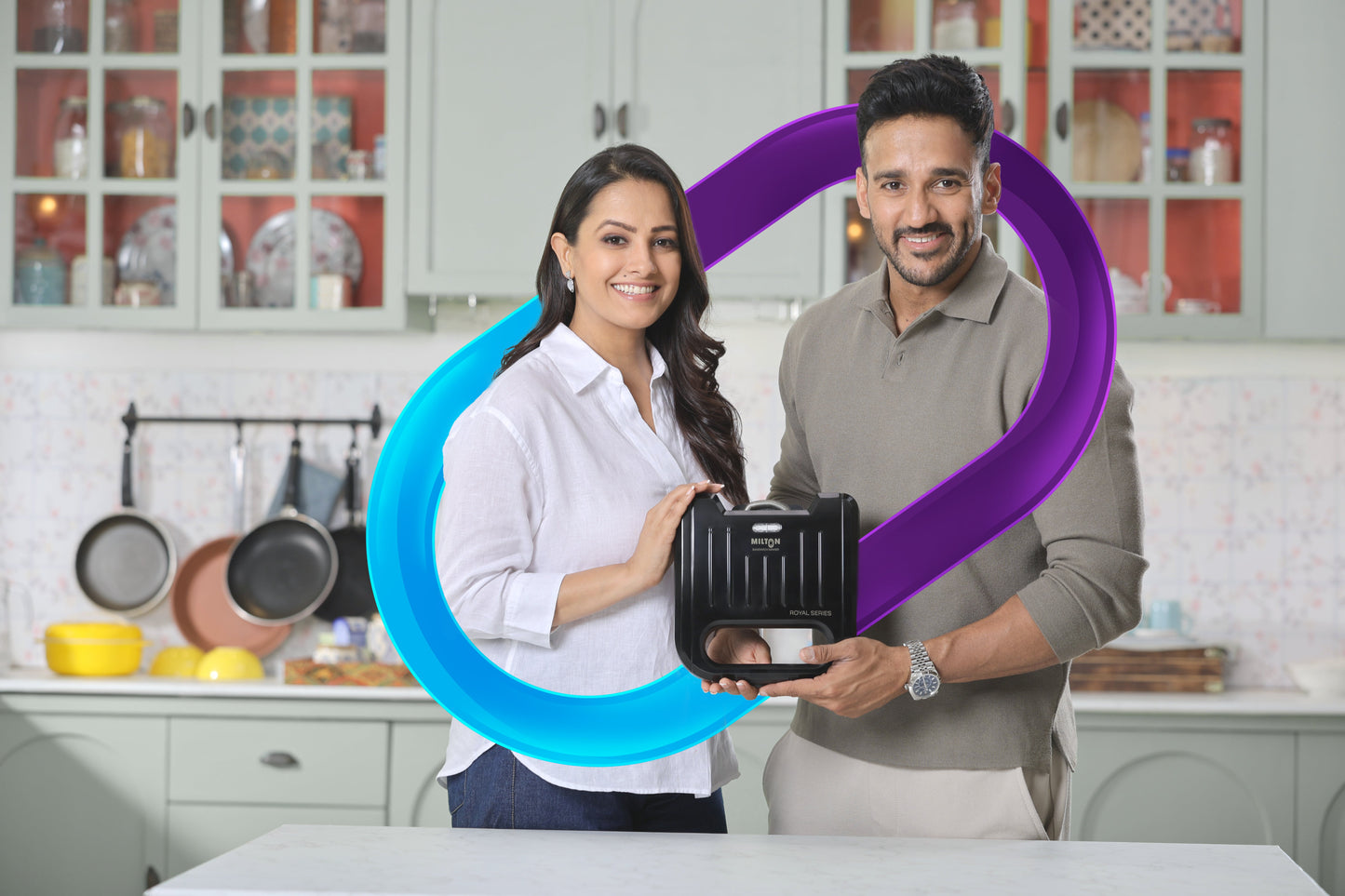 Milton Royal Express 800W 2 Slice Triangular Sandwich Maker