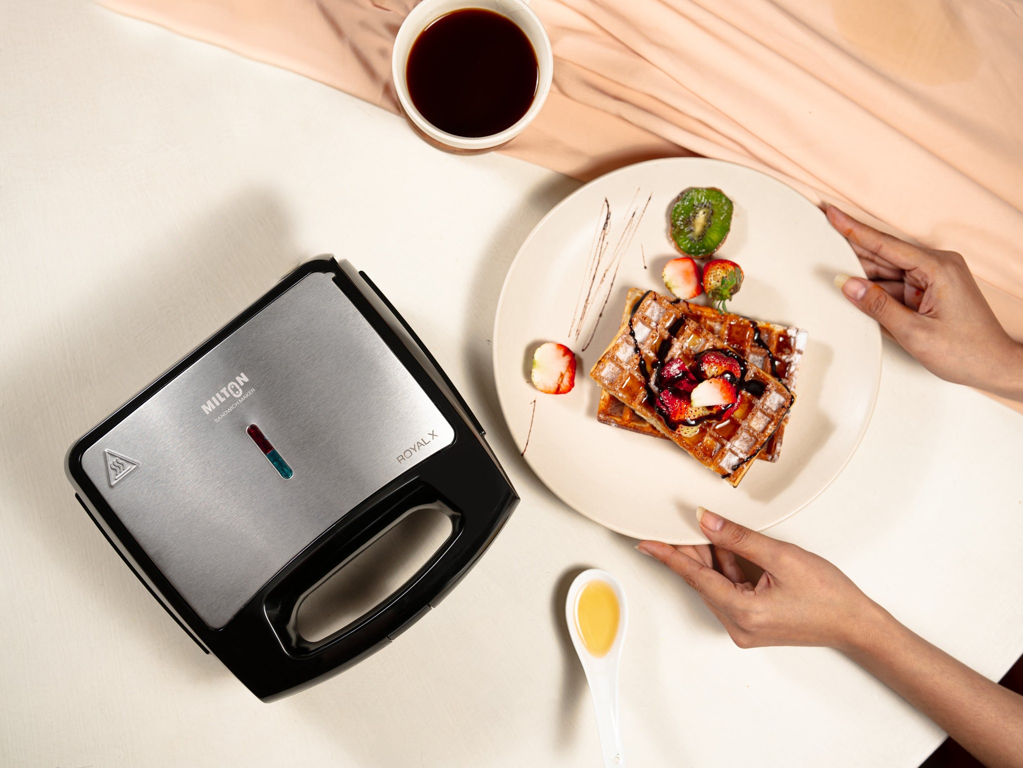 Milton Royal X 3-in-1 Sandwich Maker – 850W | Waffle, Panini Press Grill & Sandwiches